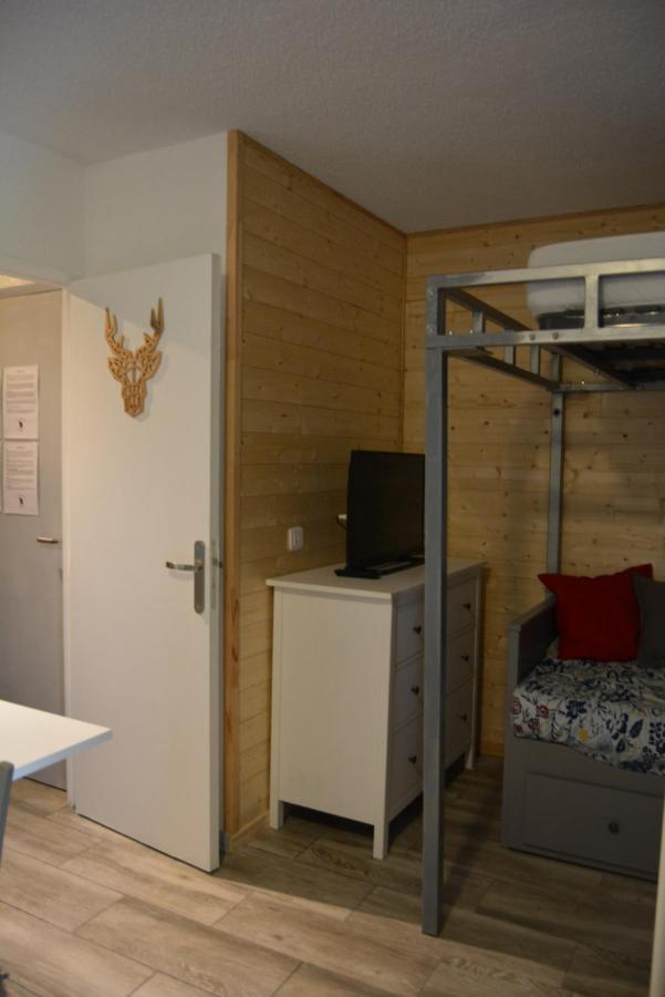 Studio Marmotte: Renovated Val Soleil Residence with Balcony and Free Parking Font-Romeu-Odeillo-Via Exterior photo