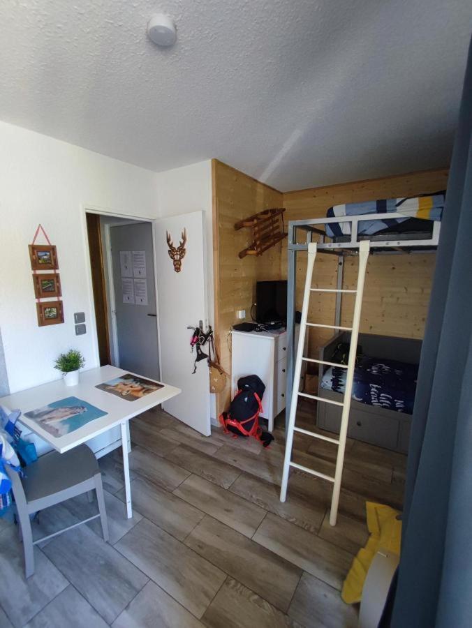 Studio Marmotte: Renovated Val Soleil Residence with Balcony and Free Parking Font-Romeu-Odeillo-Via Exterior photo